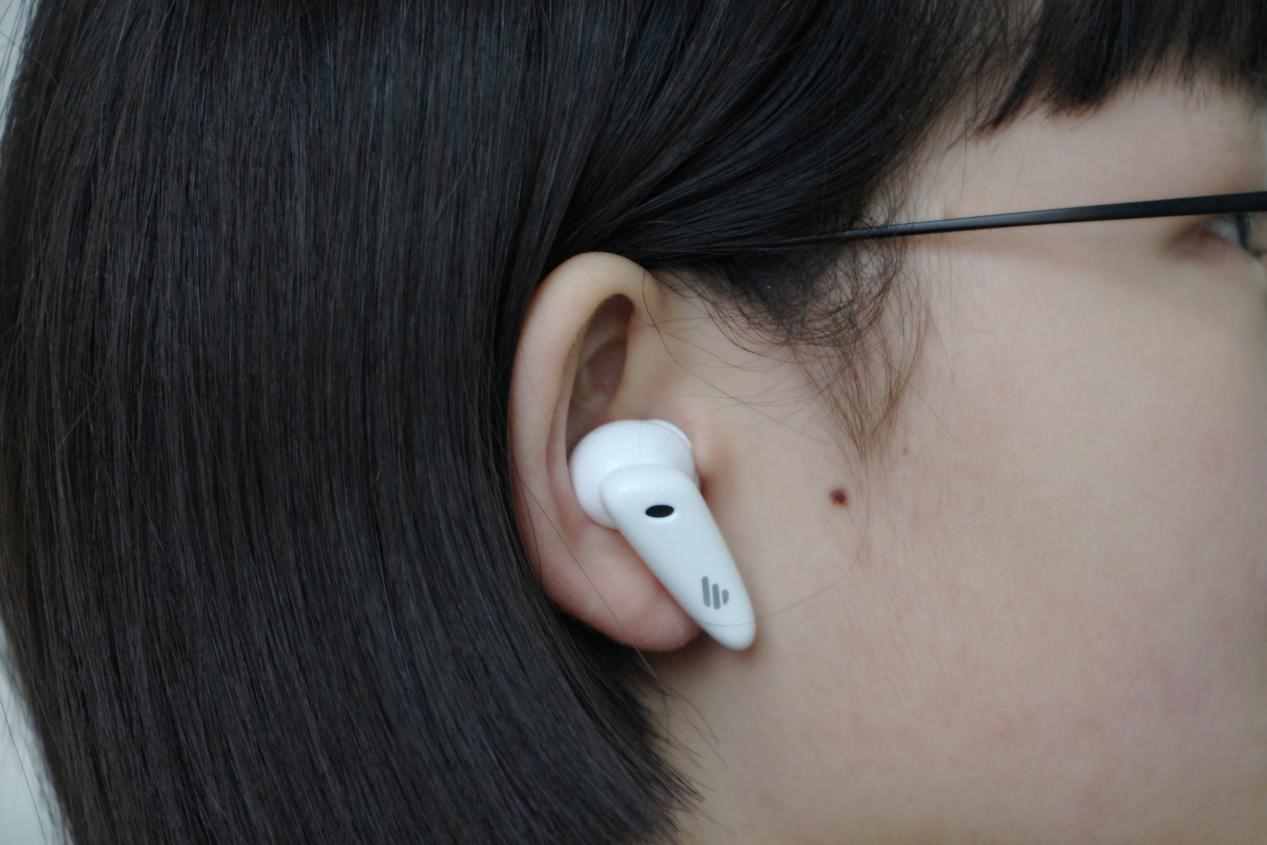FunBuds蓝牙耳机主动降噪+环境声监听，媲美千元机？