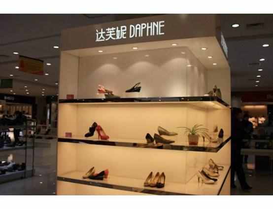 中国十大女鞋品牌简介