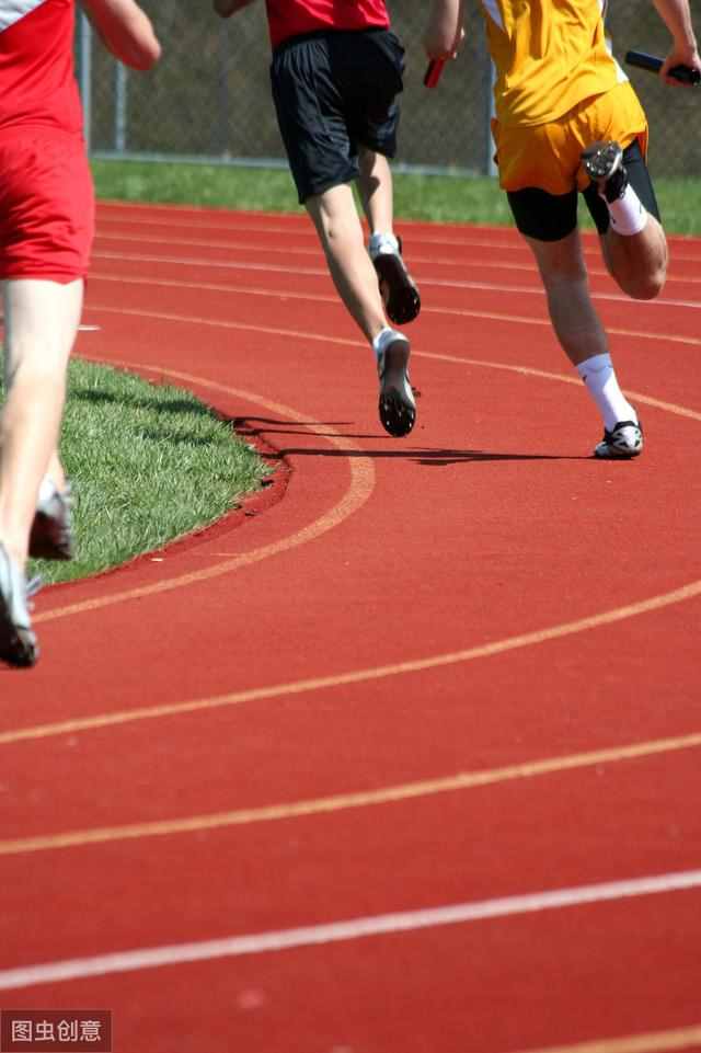 100米短跑跑步比赛技巧及100米短跑提高速度的方法
