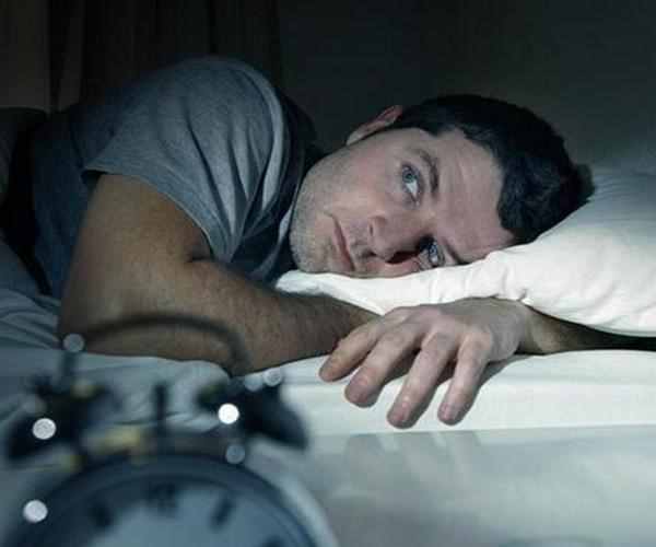 晚上几点睡才叫“熬夜”？专家权威作答，睡觉万万要注意