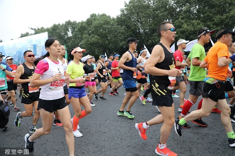 《跑步指南》电子书_跑步健身指南_中国跑步指南pdf
