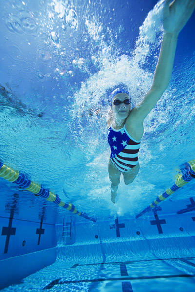 跑步和游泳结合减肥_游泳和跑步哪个减肥效果好_跑步游泳哪个更减肥