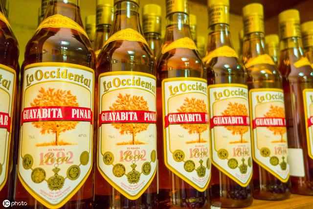 朗姆酒是一种什么酒，为什么加勒比海盗对“它”这么痴迷