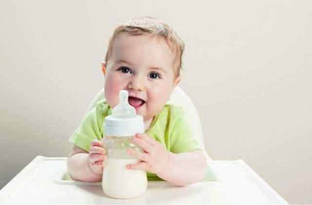 接近母乳营养的奶粉有哪些好的推荐？营养师来告诉你如何选择