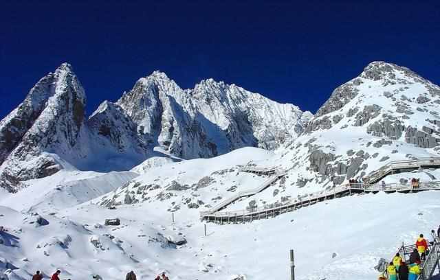 为何珠峰已被成功征服，而海拔5596米的玉龙雪山却至今无人登顶？