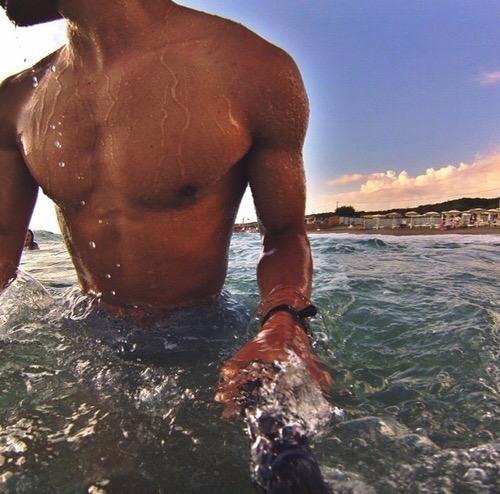 图片[2]-健身跑步和游泳哪个运动更健康，热量消耗对比对于减肥者们需要牢记的事-球讯网