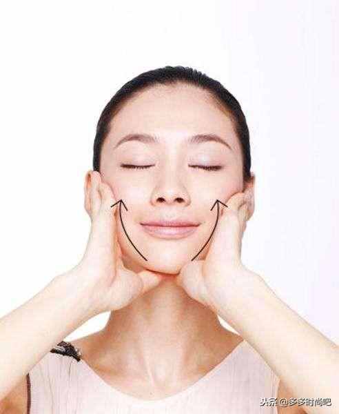超有效瘦脸法，简单五个按摩方式，帮你瘦脸同时改善抬头纹法令纹