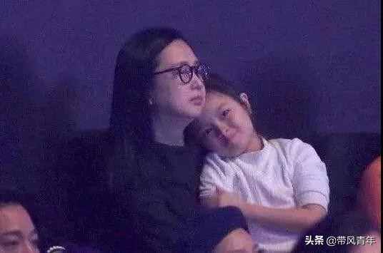 刘德华8岁女儿刘向蕙近照曝光，从小吃素也太漂亮了吧