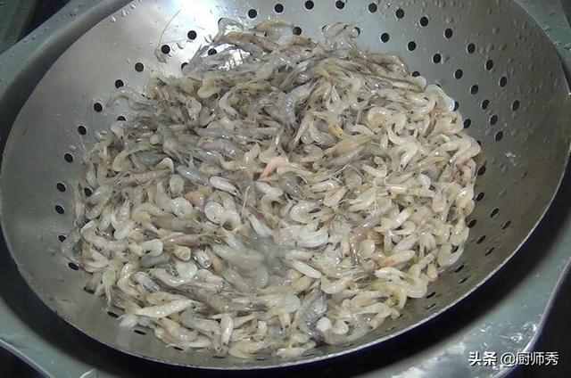 干炸小河虾的制作关键，学会做给孩子吃，好吃又补钙