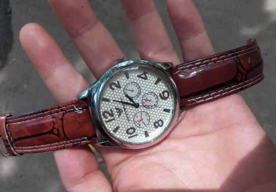 阿玛尼手表质量到底怎么样，值不值得买？