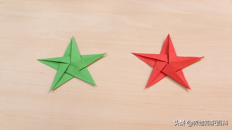 五角星的折法简单易学（折五角星的简单方法教给宝宝们，手工折纸好处多，快快学起来吧）