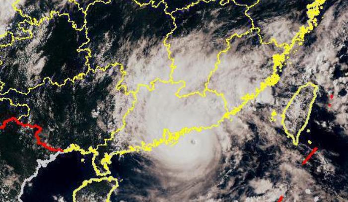 9号台风苏拉高清卫星云图实况 实拍台风“苏拉”风眼:结构紧密清晰可见