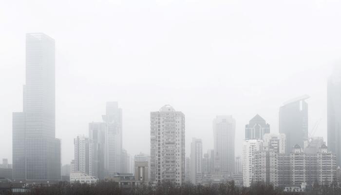 郑州今日天气多云 有中到重度霾出行注意防护