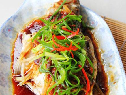 家庭清蒸鱼的做法大全 健康蒸出来，10款美味蒸鱼在家做名厨