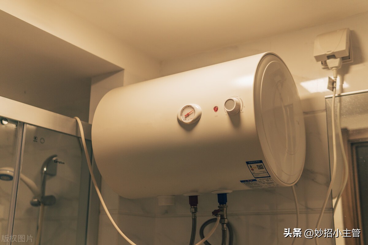 热水器突然用电量特别多 ，很多人不知道原因，3个按钮拧一下就搞定了