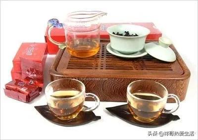 茶叶的妙用10个日常生活小妙招（盘点茶叶巧用妙招，开发更多功能，给生活带来更多益处）
