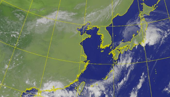 台风路径实时发布系统十三号卫星云图 台风鸳鸯将水淹日本