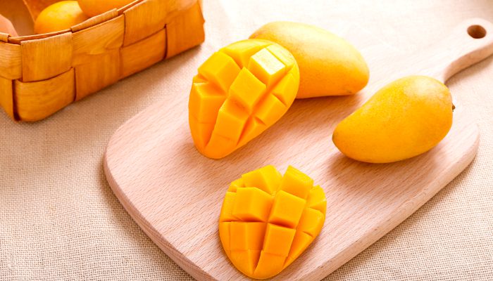 芒果不能和什么一起吃 吃芒果的注意事项