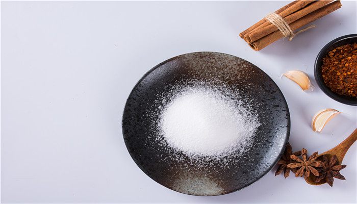 一斤盐是多少克 每天人吃多少盐合适
