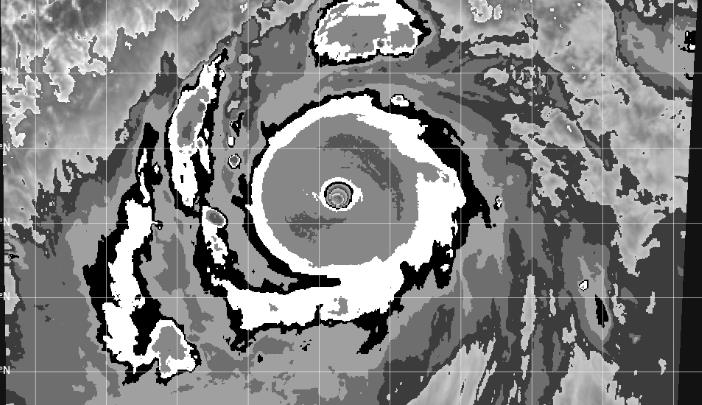 15号台风布拉万卫星云图最新实况 风力超17级将成今年风王