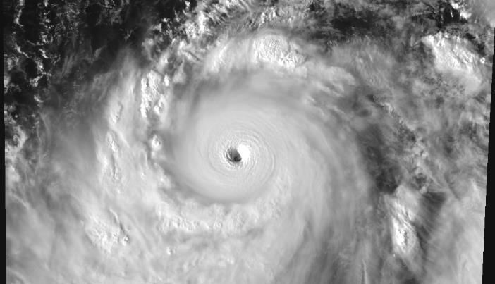 2023年第15号台风最新高清卫星云图分析：“布拉万”台风眼清晰