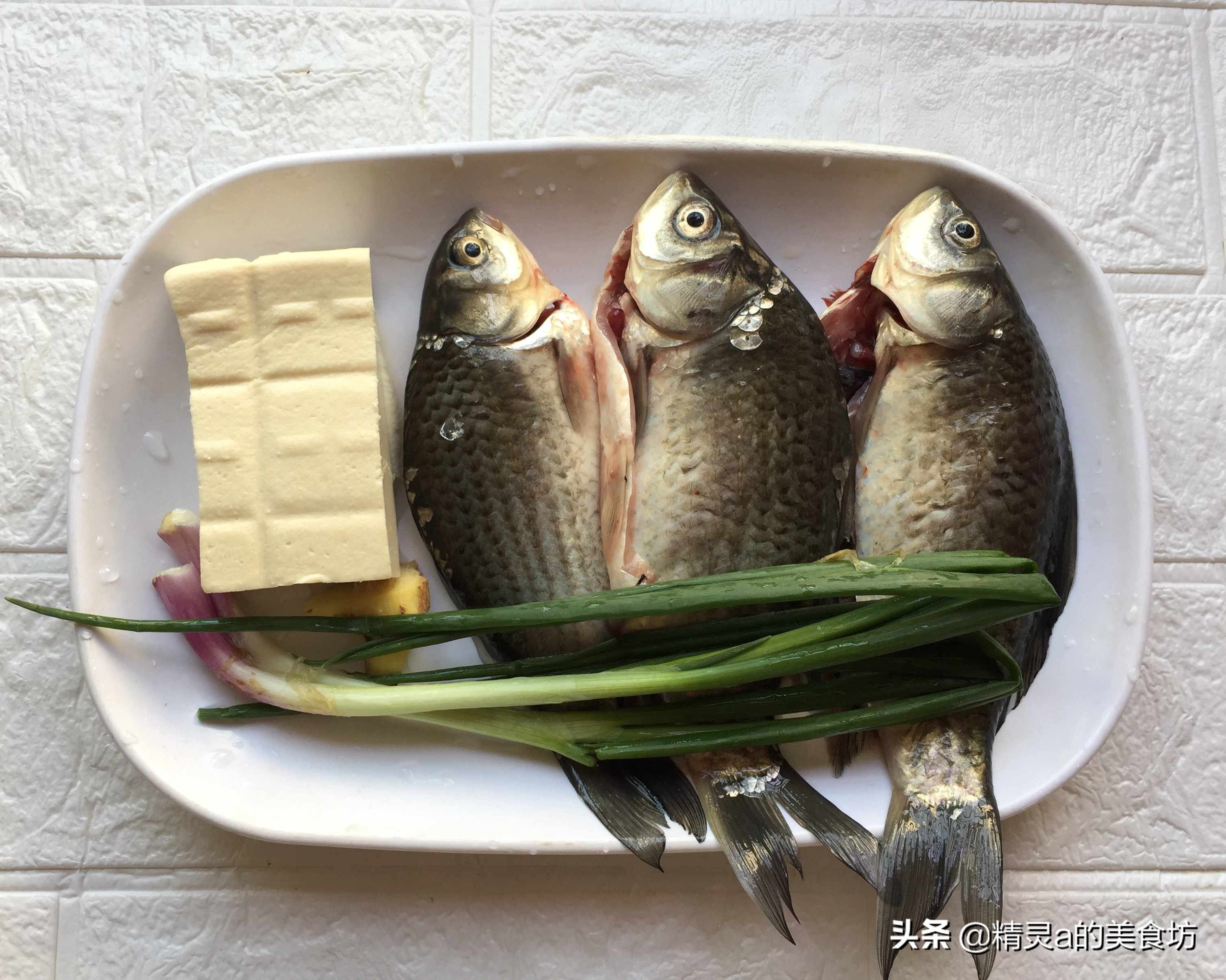家常最简单的做鱼汤方法，简单3步，香浓顺滑，无渣无腥味