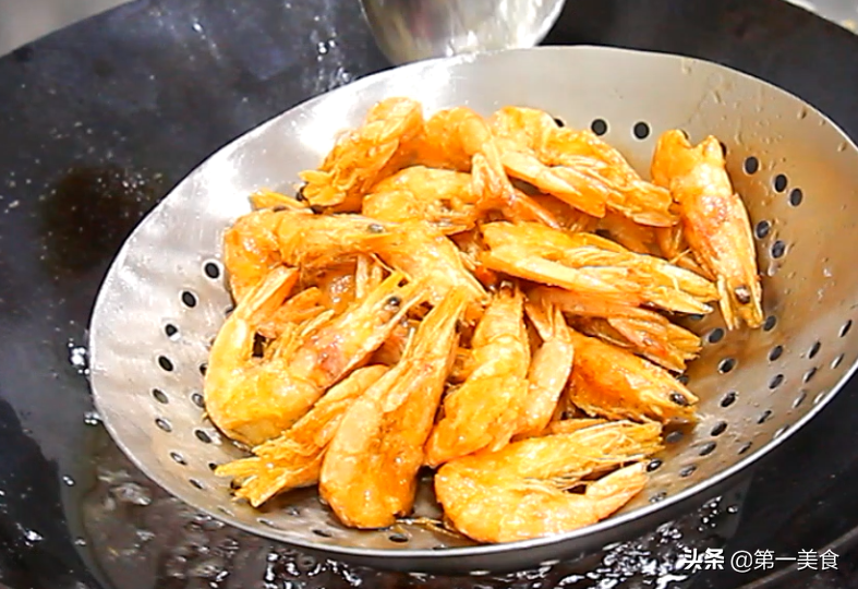 基围虾怎么做好吃(为什么现在饭店喜欢用基围虾？)