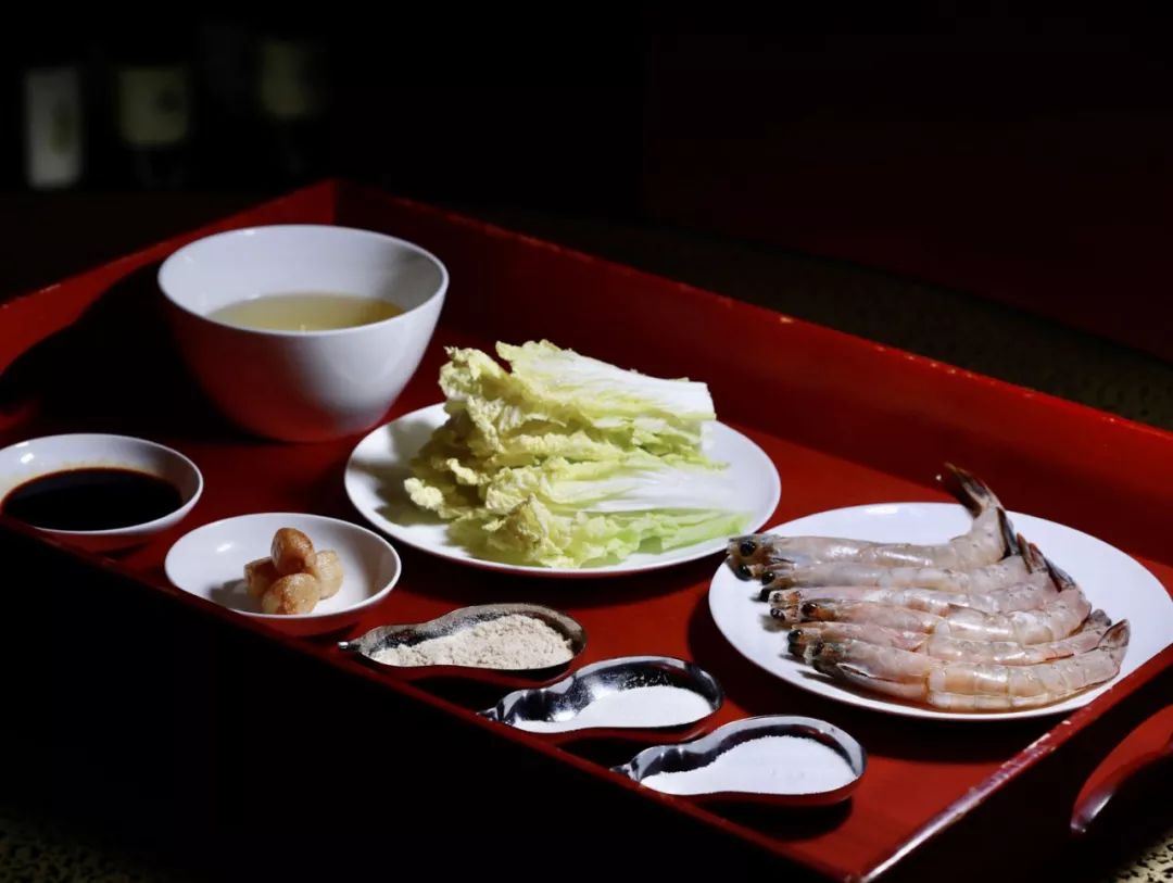 大明虾怎么做好吃 大明虾烧白菜 好吃又好做的横菜端上桌