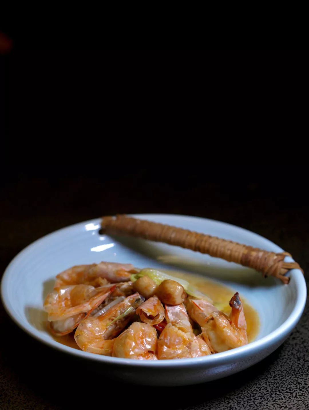 大明虾怎么做好吃 大明虾烧白菜 好吃又好做的横菜端上桌