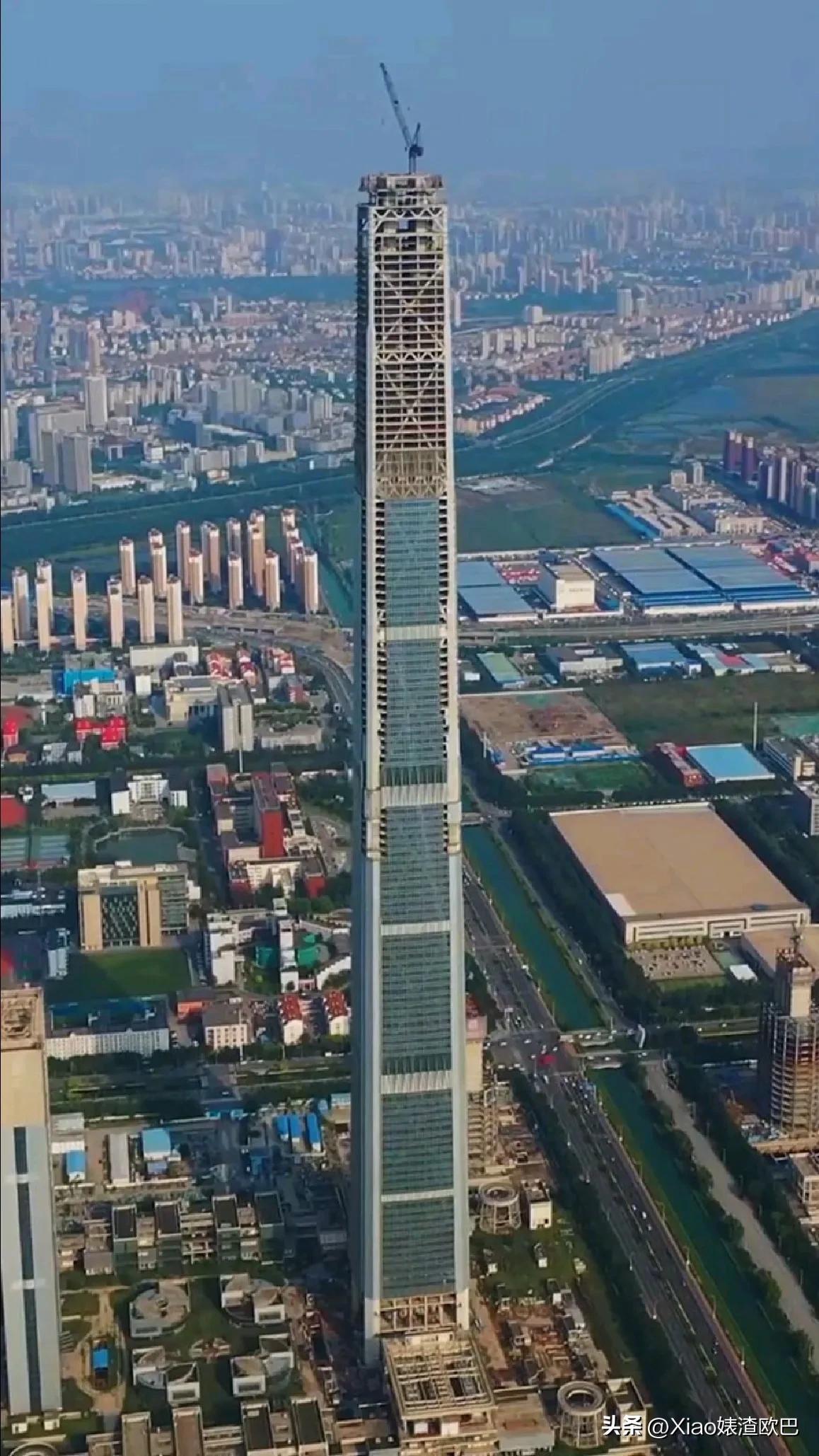 596.5米高的中国结构第一高摩天楼