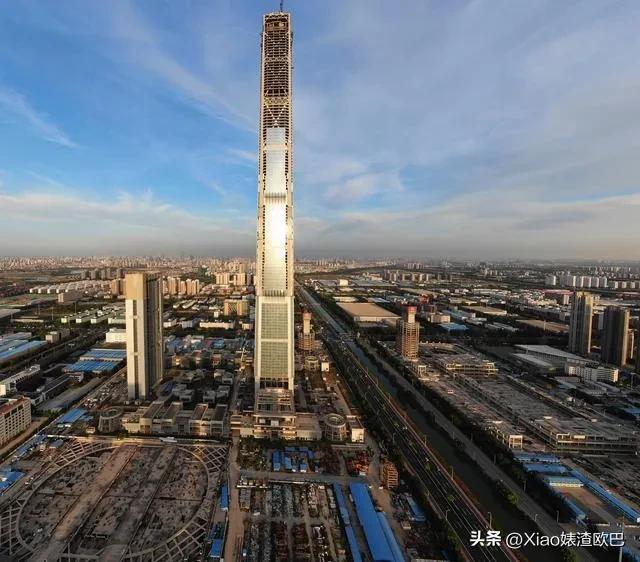 596.5米高的中国结构第一高摩天楼