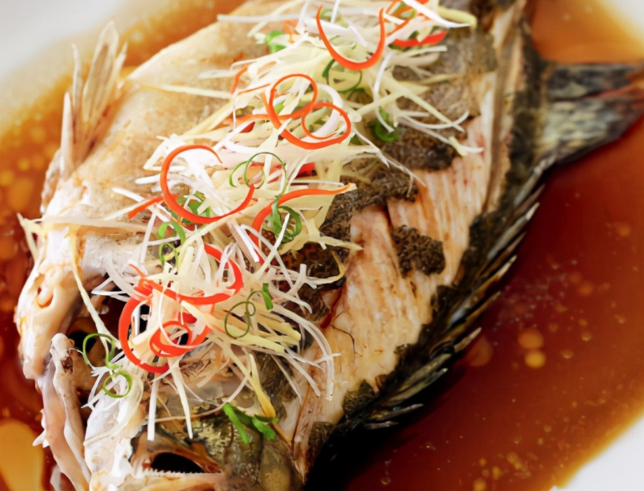 清蒸桂鱼怎么做才能好吃（春天最肥美的桂鱼，肉嫩厚且刺少，清蒸比鲈鱼还好吃，怎么做呢）